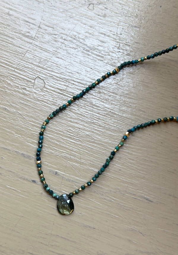 UNTITLEDEDITION VERMEIL GOLD "ANGURIA" GREEN NECKLACE - Image 2
