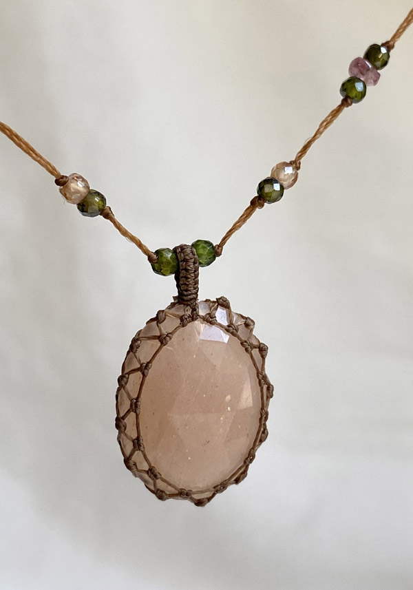 SHARING "SHORT TIBETAN NECKLACE" PEACH MOONSTONE #349 - Image 2