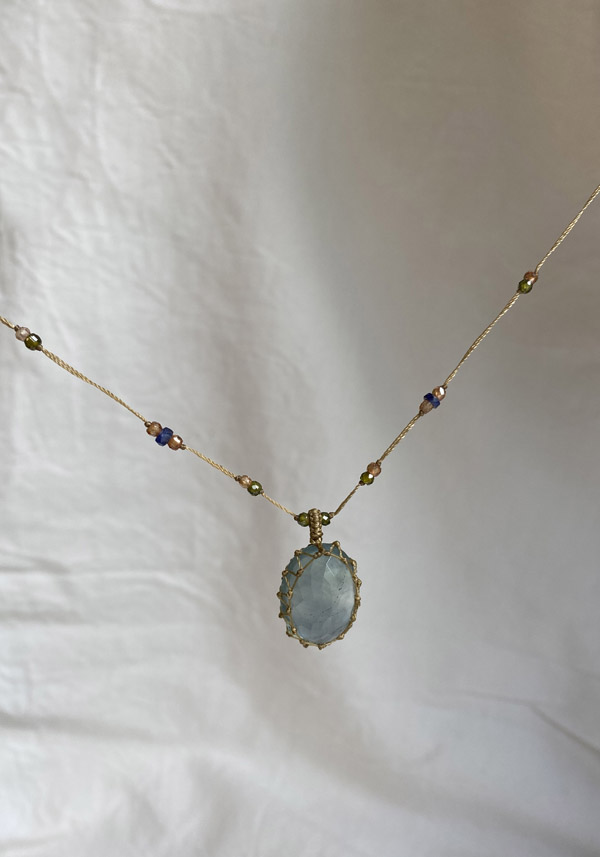 SHARING "SHORT TIBETAN NECKLACE" GREEN FLUORITE #29