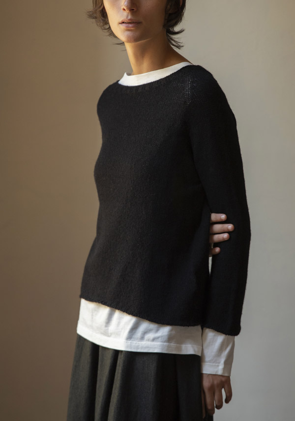 MA’RY’YA CASHMERE & CAMEL “ROUND NECK” BLACK PULLOVER